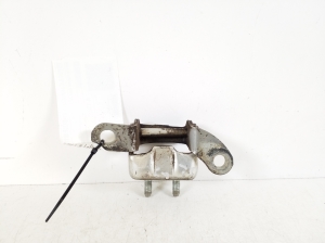 TOYOTA Corolla (2004–2007) Rear side door upper hinge 68760-02060 - 2