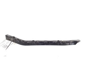  Rear bumper bracket 