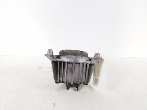 Mercedes Benz C-Class 204 (2007–2014) Mootoripadi A2042405917 - 2