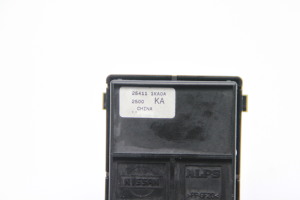 NISSAN Juke F15 (2010–2018) Front door glass switch 254111KA0A - 3
