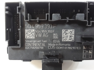 Skoda Octavia III (2013–2019) Front door control unit 5Q4959393F - 2