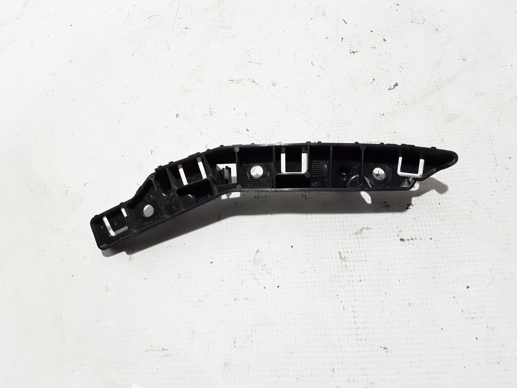 Used Peugeot 2008 Front bumper bracket 9825853680