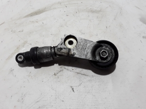Belt tensioner - 117501769R