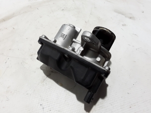  EGR valve 