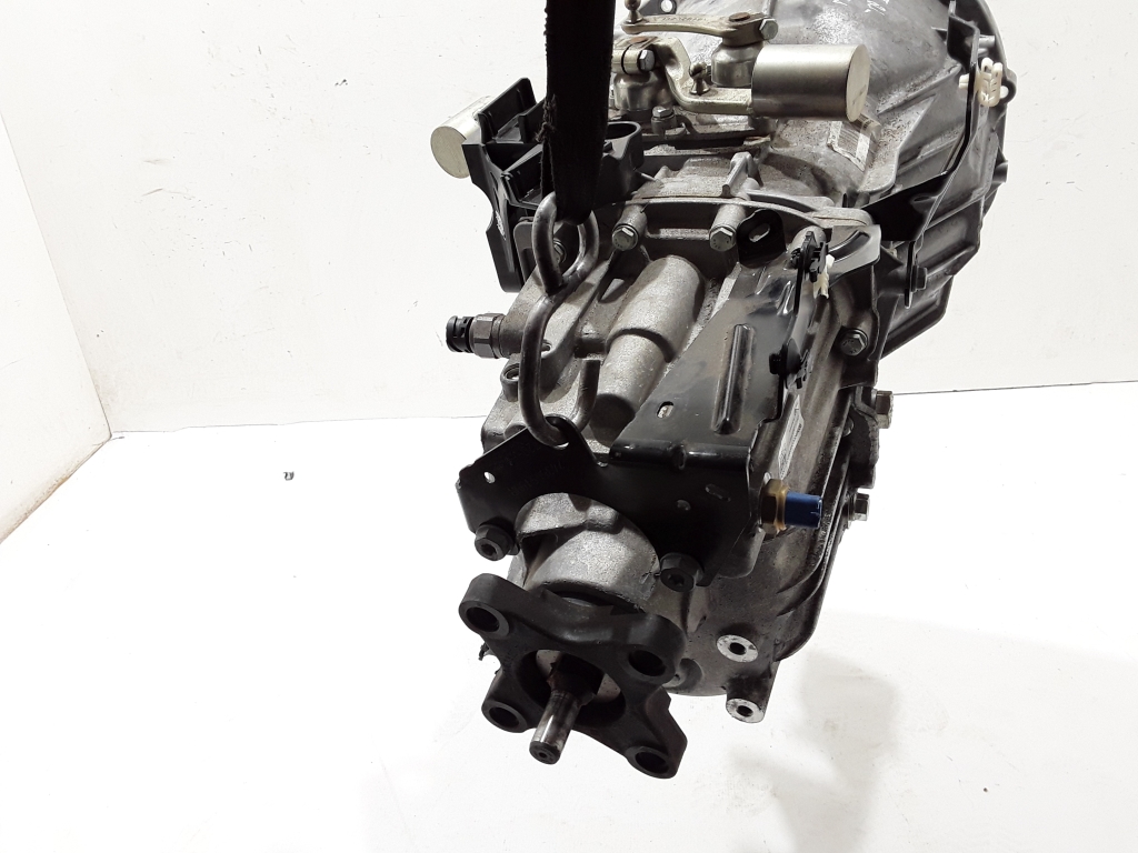 Used RENAULT Master Gearbox ZF4006