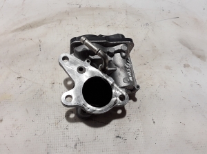  EGR valve 