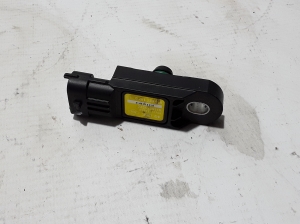 Used RENAULT Master Air pressure sensor 223218939R