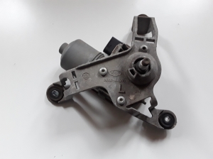   Windshield wiper motor 