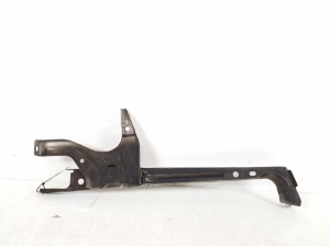 TOYOTA Corolla (2001–2007) Esiraami keskosa lukust allapoole 53208-13060 - 2
