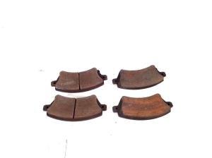 Plaquettes de frein - 04465-02130