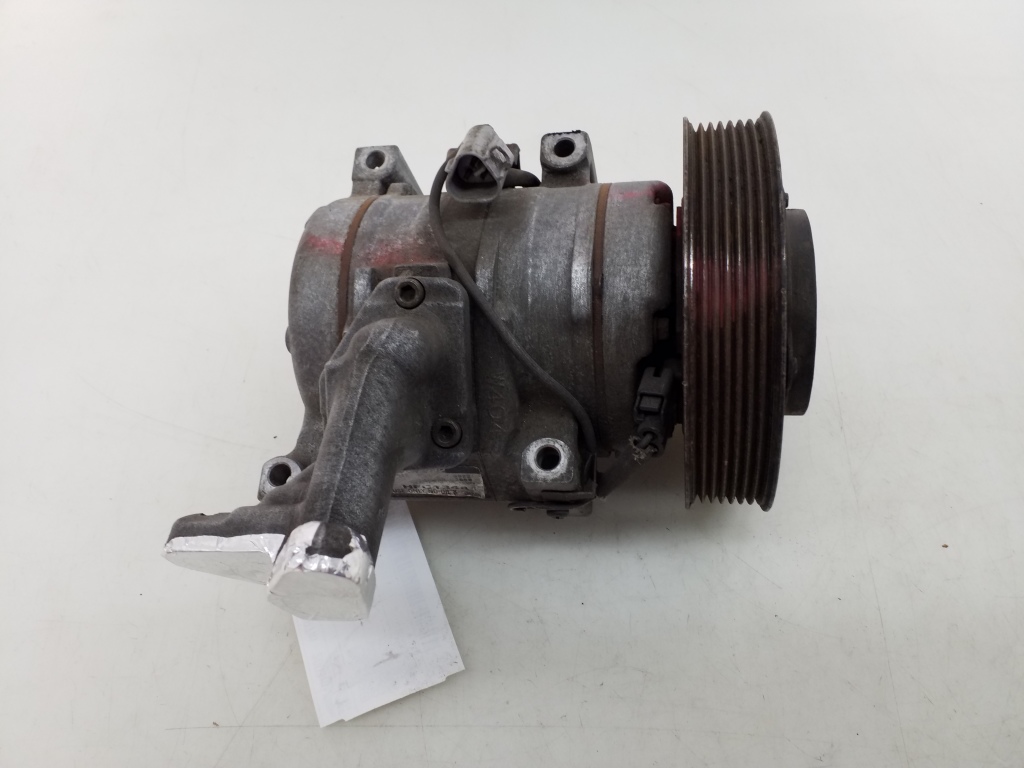 Used TOYOTA Avensis Air conditioner compressor