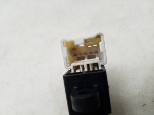 NISSAN X-Trail T30 (2001–2007) Front door glass switch - 3