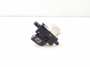 NISSAN X-Trail T30 (2001–2007) Front door glass switch - 6