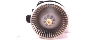 TOYOTA RAV 4 A3 (2005–2012) Salongi puhuri mootor 272700-8044 - 3