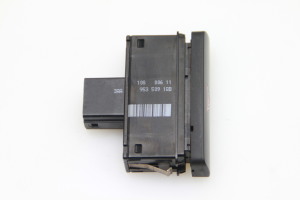 Volkswagen Passat B7 (2010–2014) Warnblinkschalter 3AA9535091QB - 4