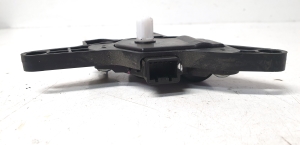 Kia Sportage (2010–2016) Stellmotor Heizungsklappe D266-NE9AA02 - 3