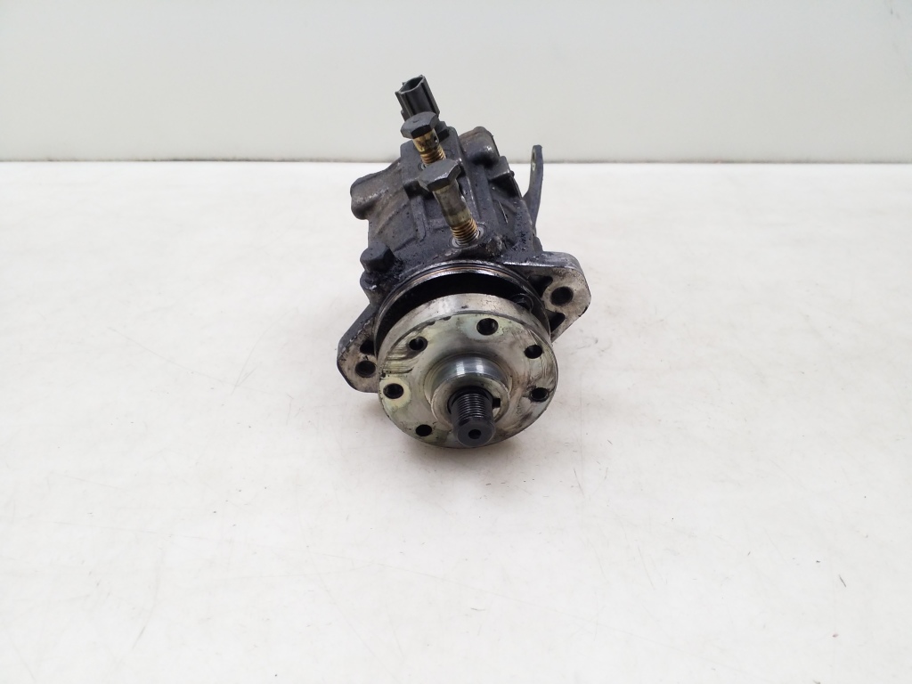 NISSAN X-Trail T30 (2001-2007) Fuel Pump 167008H800 24960657