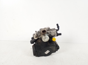 Mercedes Benz A-Class 176 (2012–2018) Kütusepump ja selle osad - 2