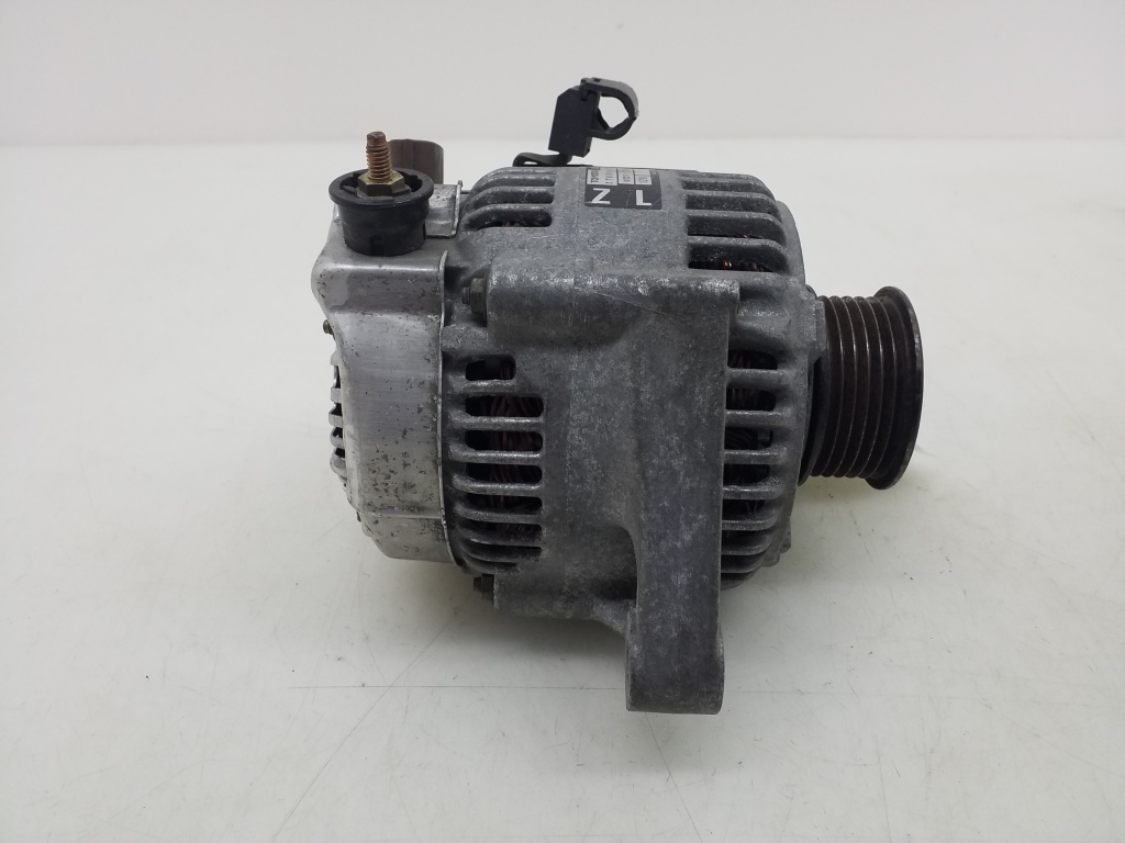 TOYOTA Corolla Verso 1 generation (2001-2009) Alternator 2706022100 18786440