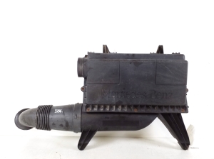 Mercedes Benz Viano 639 (2003–2014) Luftfiltergehäuse A6395282506 - 2