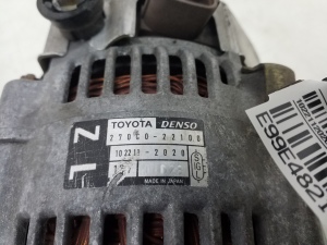 TOYOTA Corolla (2001–2007) Alternator 2706022100 - 2