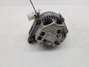 TOYOTA Corolla (2001–2007) Alternator 2706022100 - 5