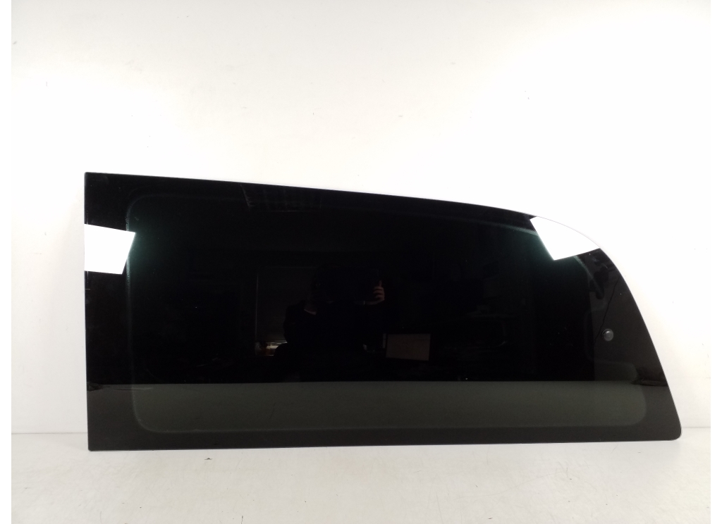MERCEDES-BENZ Viano W639 (2003-2015) Kairės pusės galinis šoninis kėbulo stiklas A6396720813 21606585