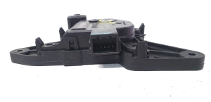 Hyundai i40 (2011–2026) Stellmotor Heizungsklappe H40073-0890 - 3