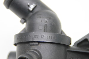 Volkswagen Tiguan (2007–2016) Termostats 03L121111AE - 2