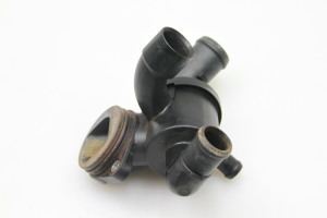 Kühlmittelthermostat - 03L121111AE