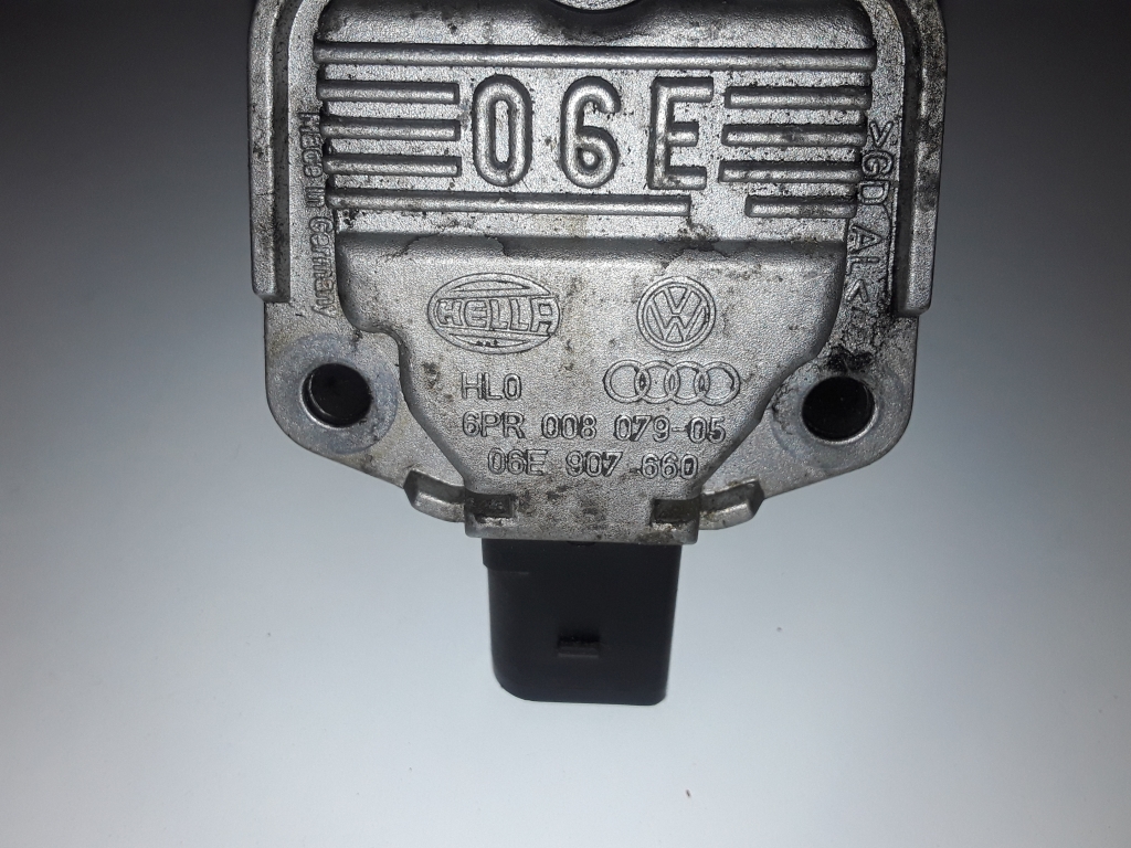 Used AUDI A6 Oil level sensor 06E907660