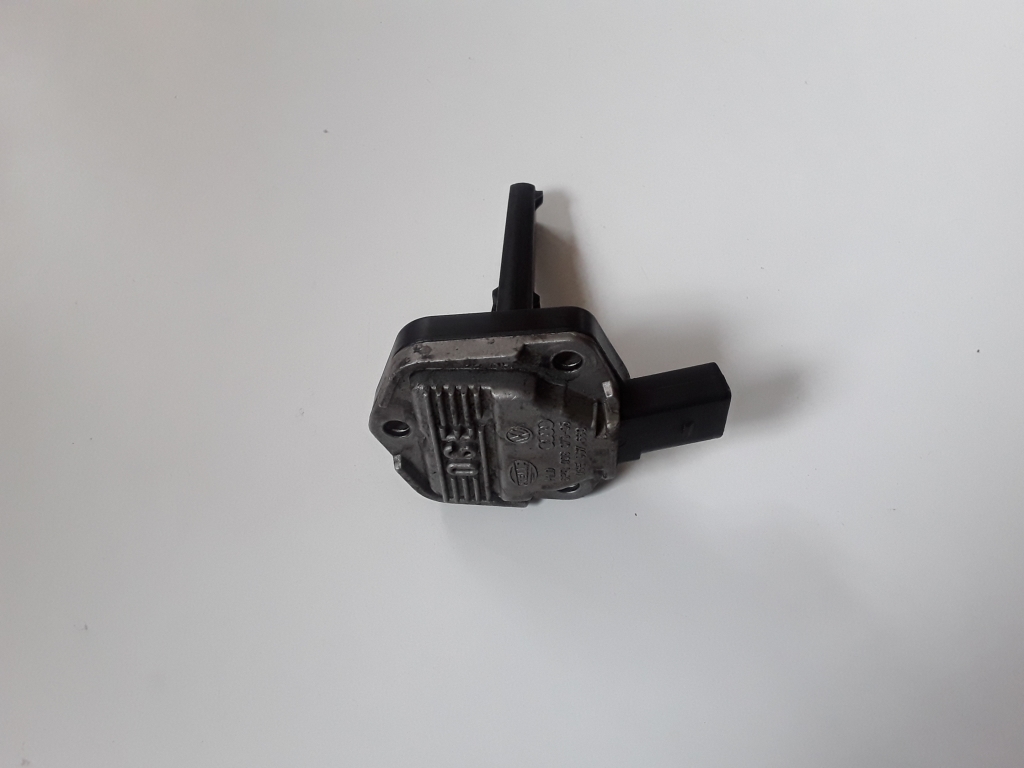 Used AUDI A6 Oil level sensor 06E907660