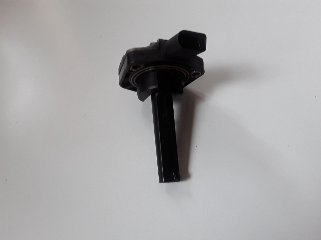 Used AUDI A6 Oil level sensor 06E907660