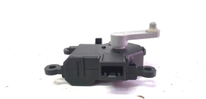 Mazda CX-3 (2015–2026) Heater flap actuator 7726 C - 3