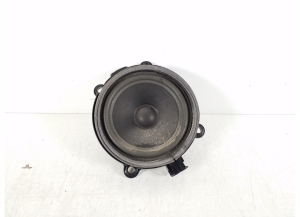   Rear side door speaker 