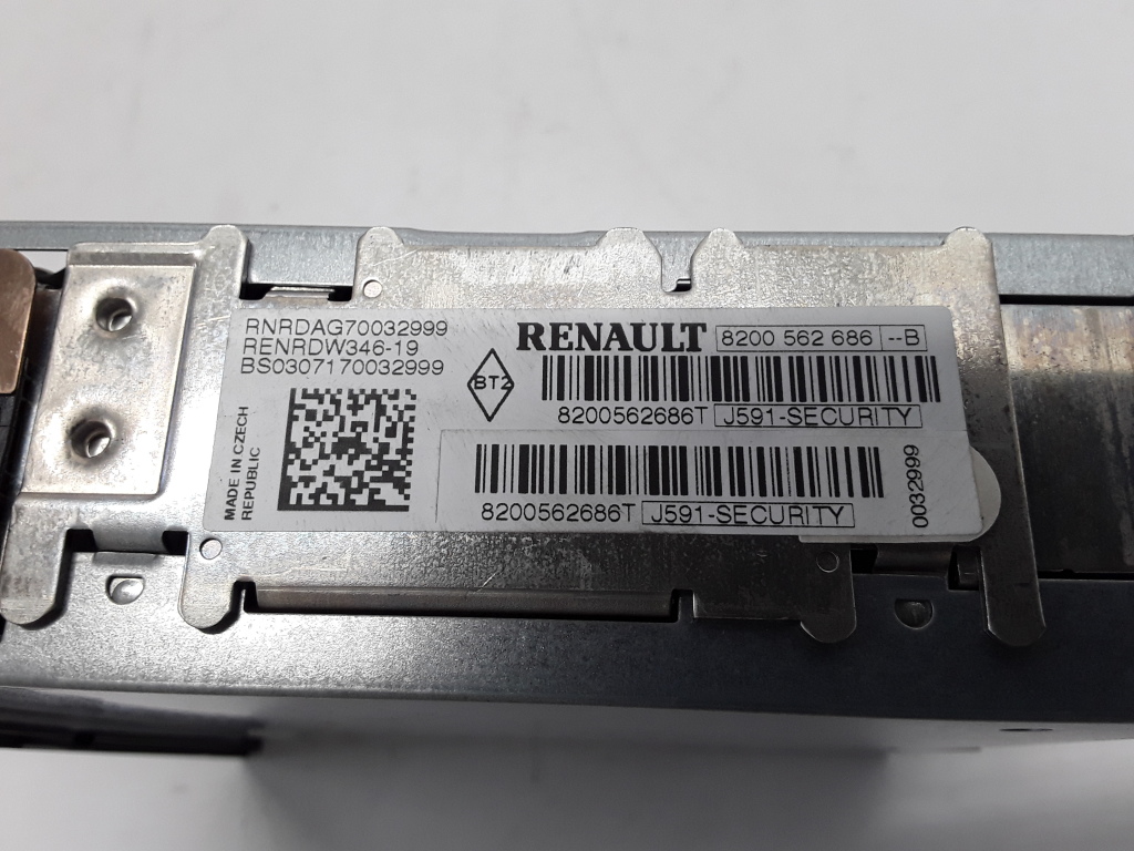 RENAULT Scenic 2 generation (2003-2010) Music Player With GPS 8200562686 22300036