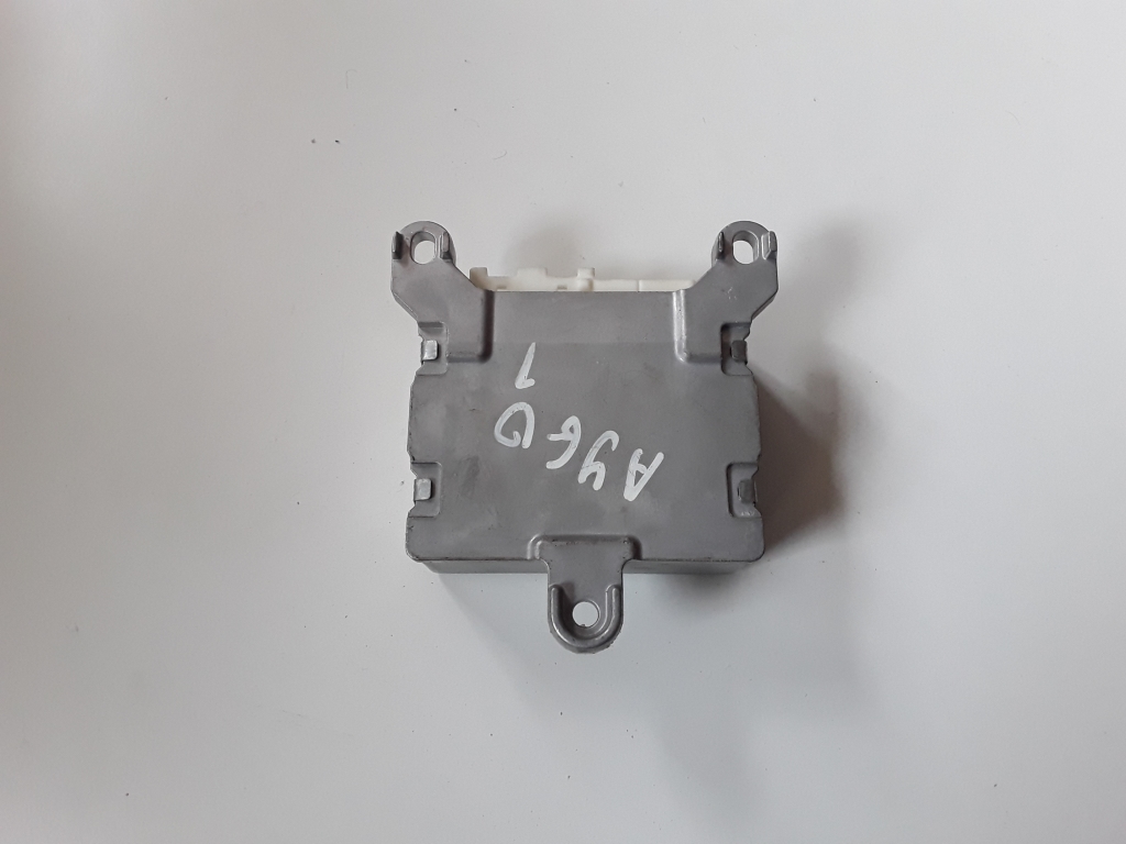 Used TOYOTA Aygo Power steering pump module 896500H021