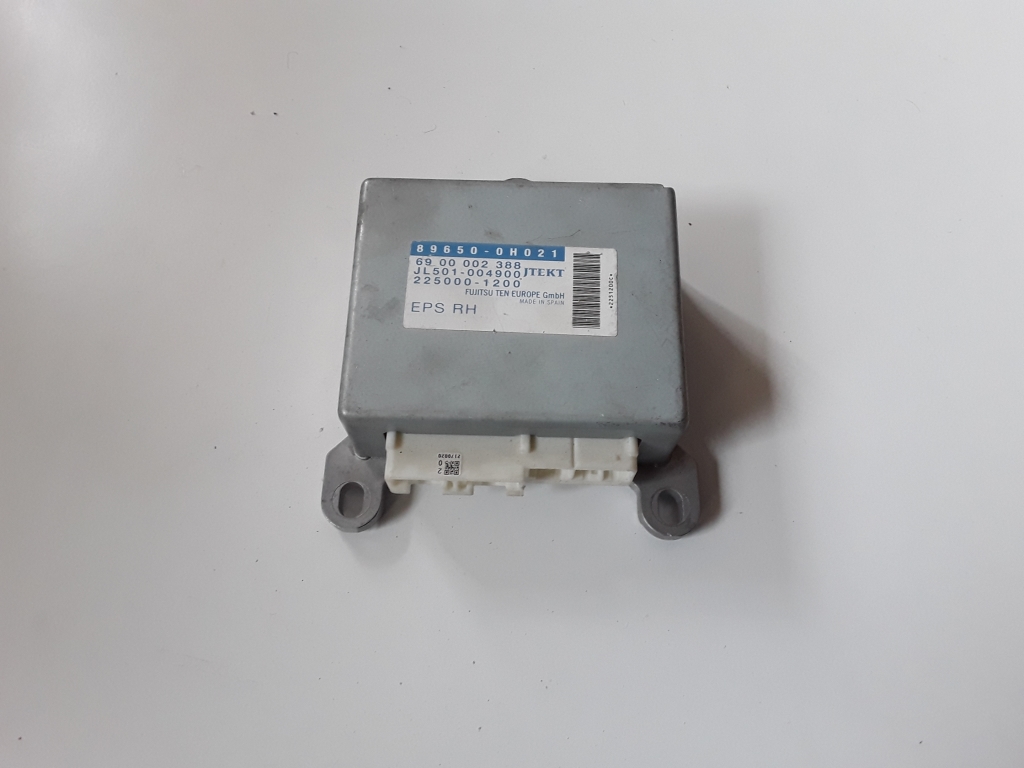 Used TOYOTA Aygo Power steering pump module 896500H021