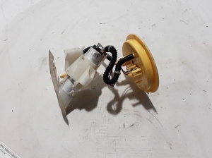 BMW 5 SERIES F11 (2010–2017) Kütusepump paagis 7260648 - 3