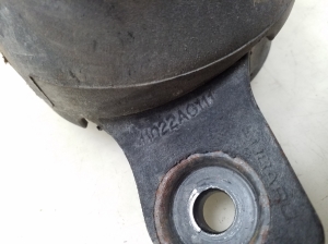 Subaru Outback (2009–2014) Motorlager 41022AG111 - 3