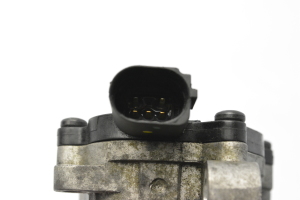  EGR valve 