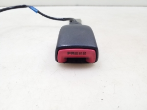 Subaru Outback (2009–2014) Priekšējā sēdekļa drošības jostas sprādze E034501 - 3