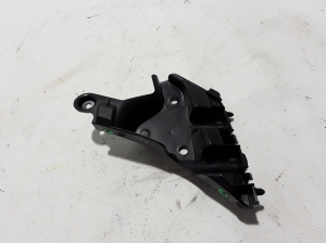  Front bumper bracket 