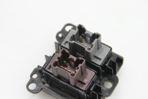NISSAN Juke F15 (2010–2018) Schalter für Sitzheizung - 3