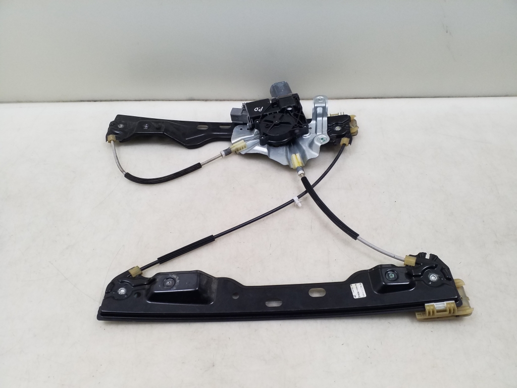 OPEL Astra J (2009-2020) Front Right Door Window Regulator 915353102 24962023