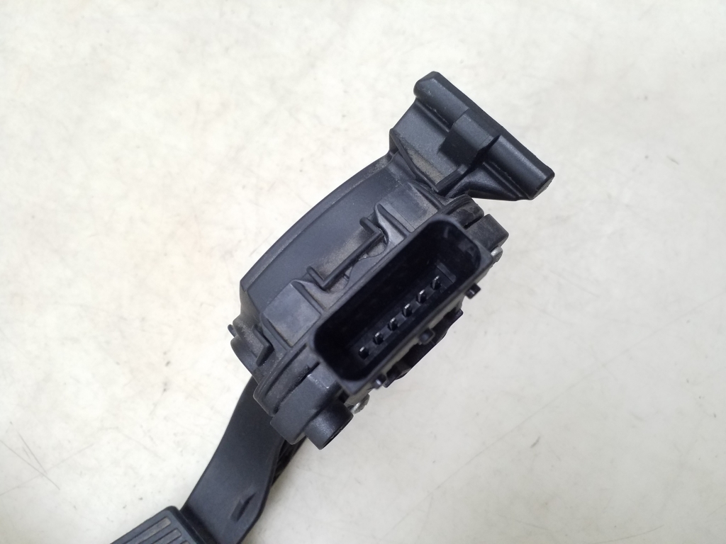 OPEL Astra J (2009-2020) Throttle Pedal 13252702 24962016