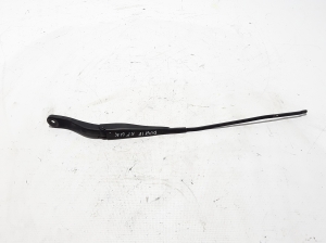   Windshield wiper blade 