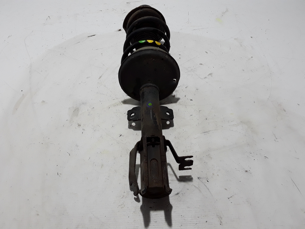 Used Dacia Duster Front shock absorber 543029903R