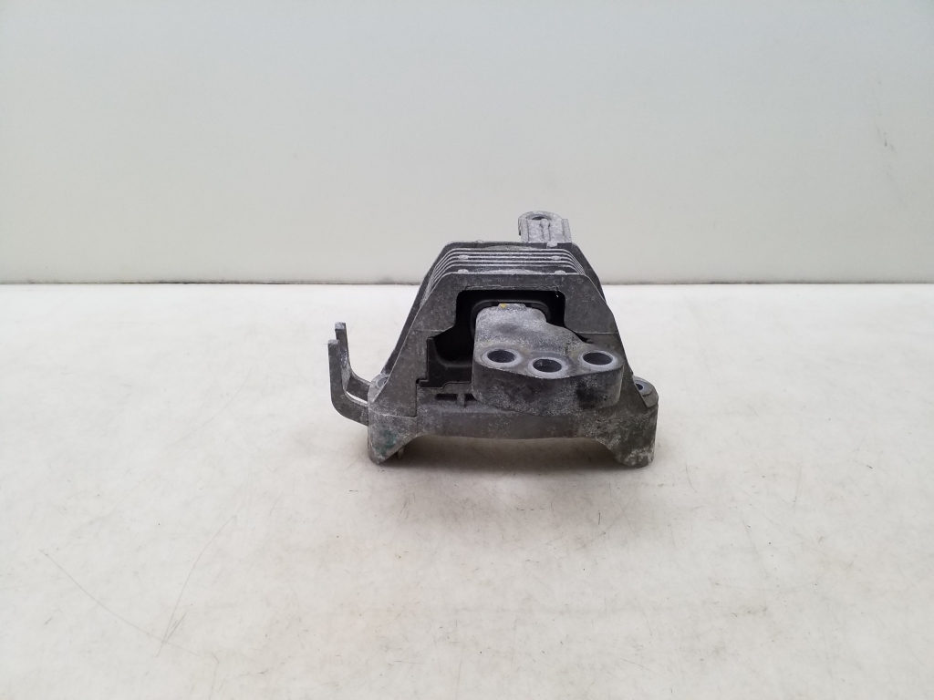 OPEL Astra J (2009-2020) Motorfäste höger sida 13248476 24961950