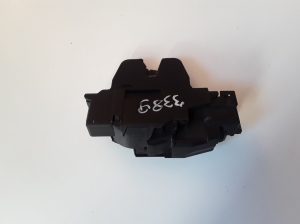 Peugeot 308 (2013–2021) Tailgate lock 9804762080 - 3